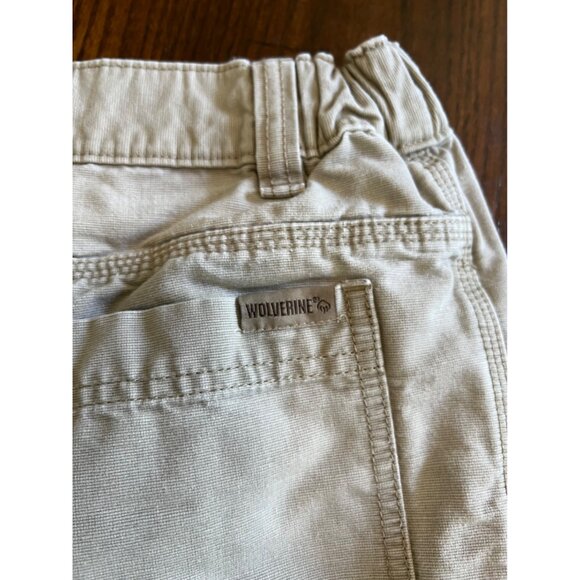 Wolverine Flat Front Khaki Cargo Shorts Men's Size 38" Waist 9" Inseam - Picture 4 of 8